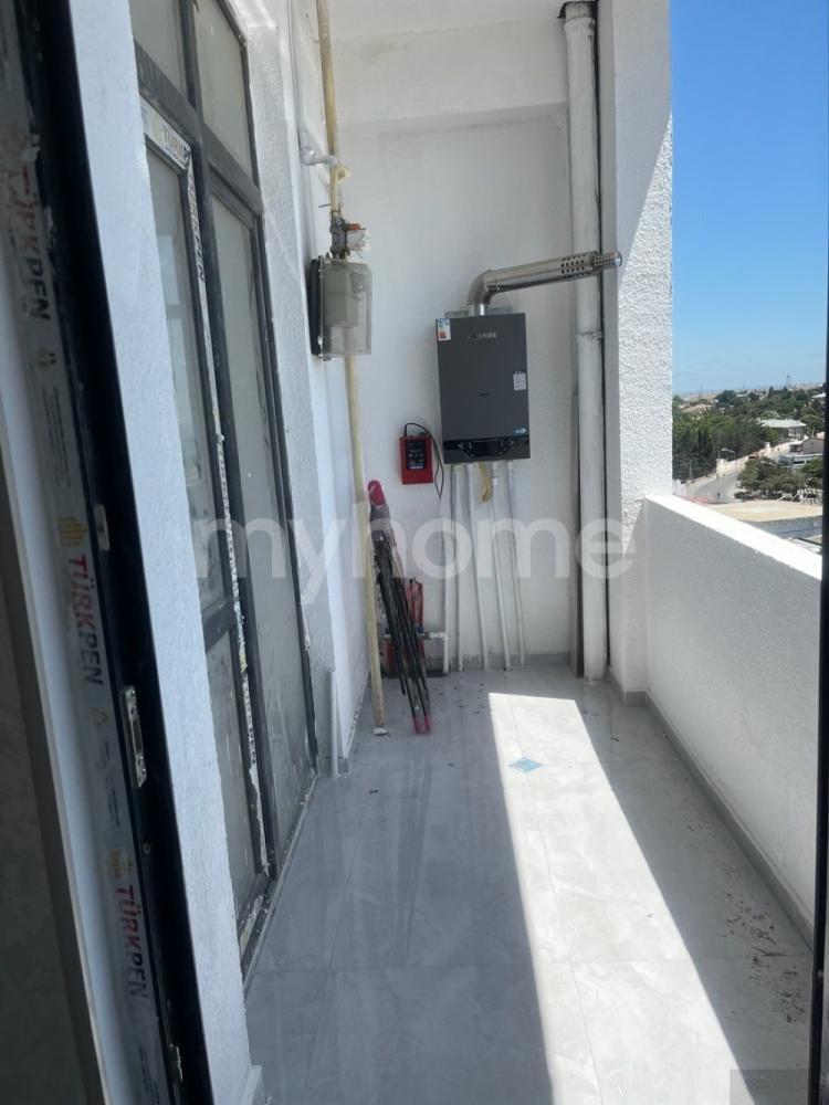 Əmircan qəsəbəsi 42m² mənzil satılır