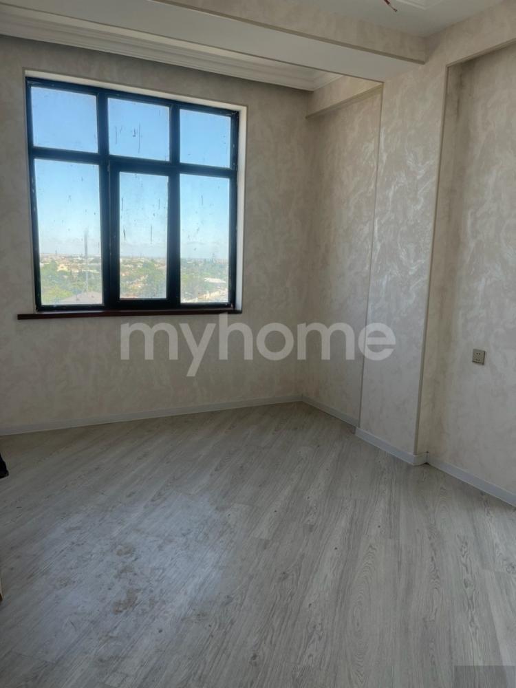 Əmircan qəsəbəsi 42m² mənzil satılır