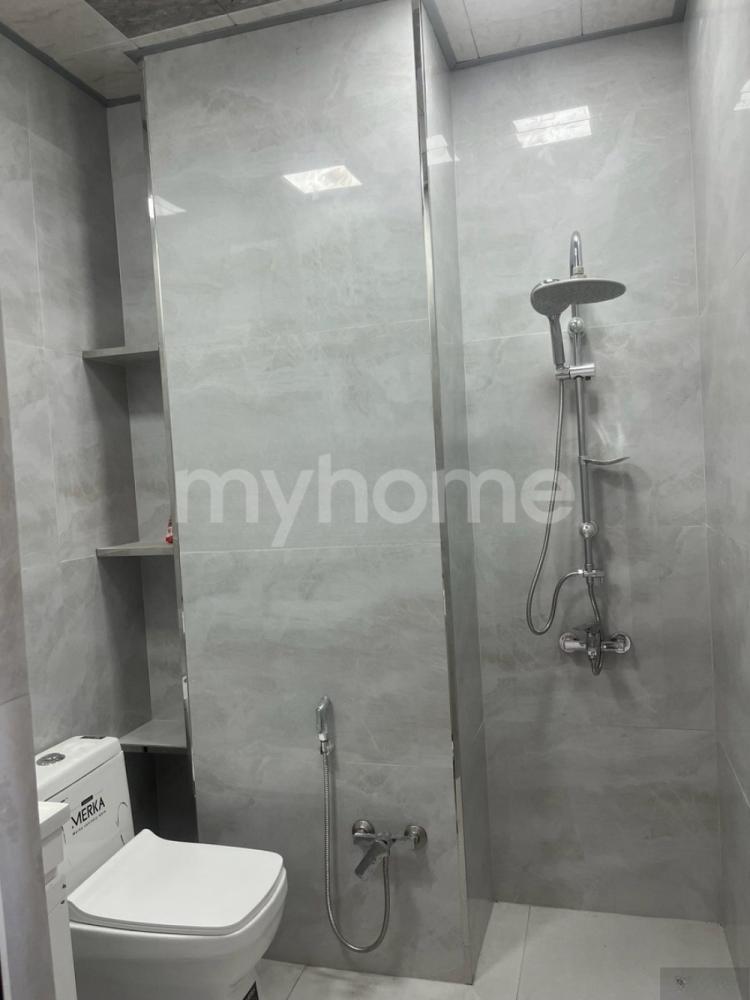Əmircan qəsəbəsi 42m² mənzil satılır