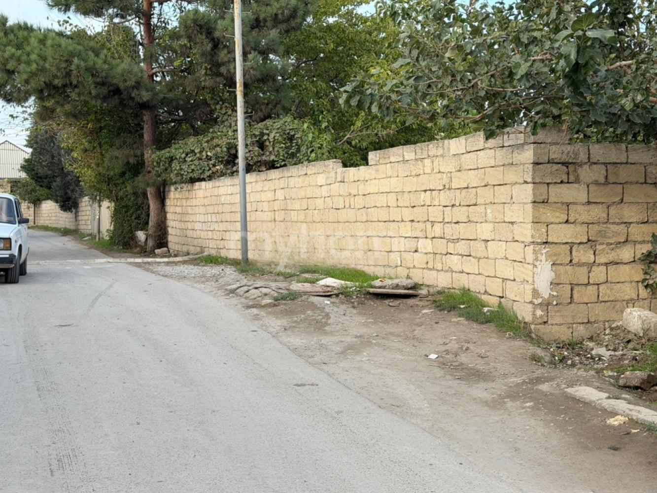Bakı şəhəri torpaq satılır