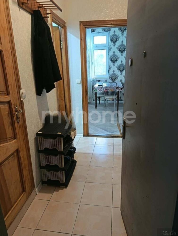 Bakı şəhəri 45m² mənzil kirayə verilir