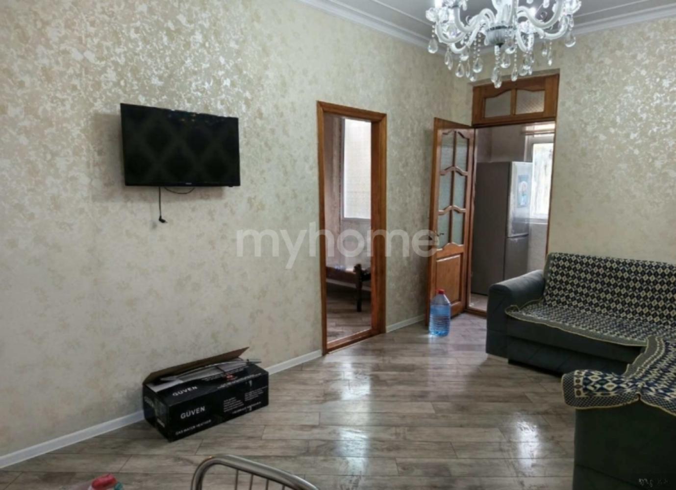 Bakı şəhəri 45m² mənzil kirayə verilir