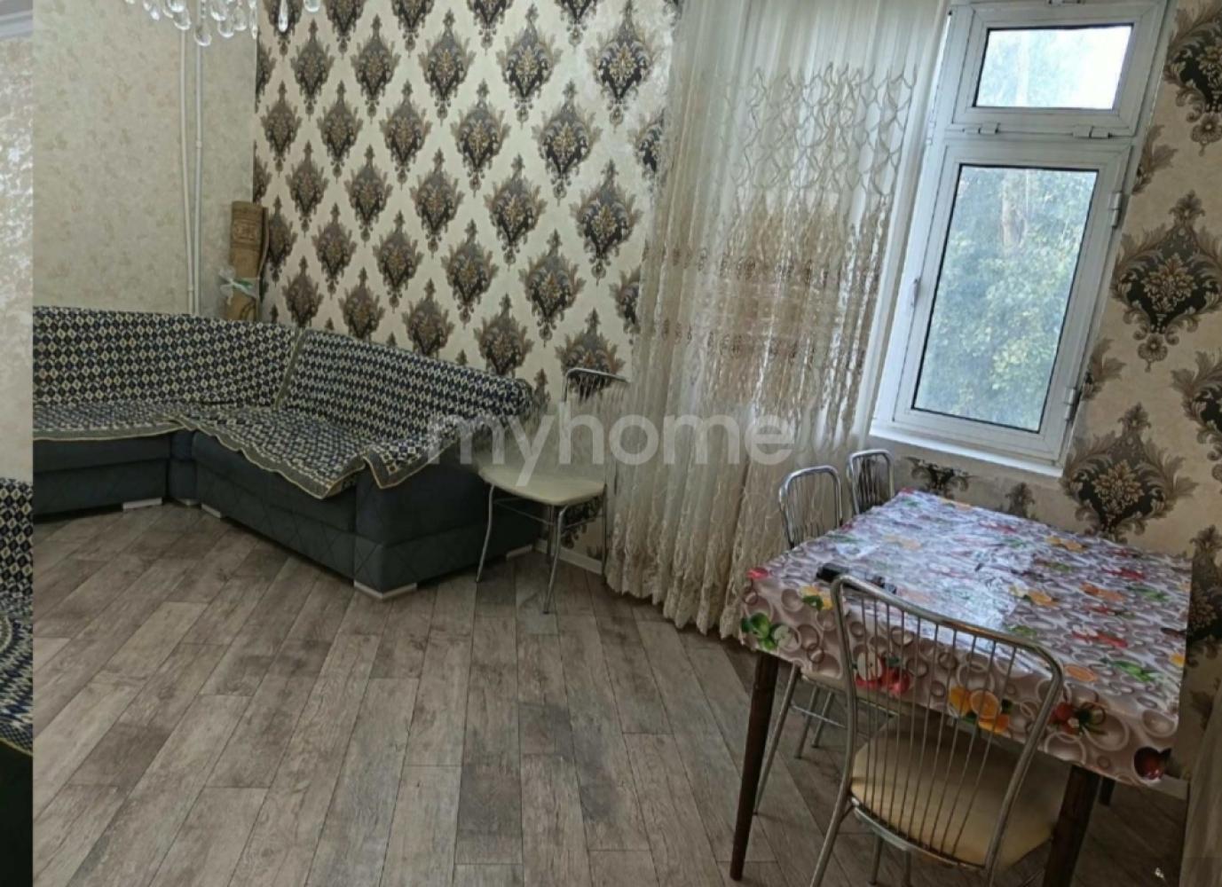 Bakı şəhəri 45m² mənzil kirayə verilir