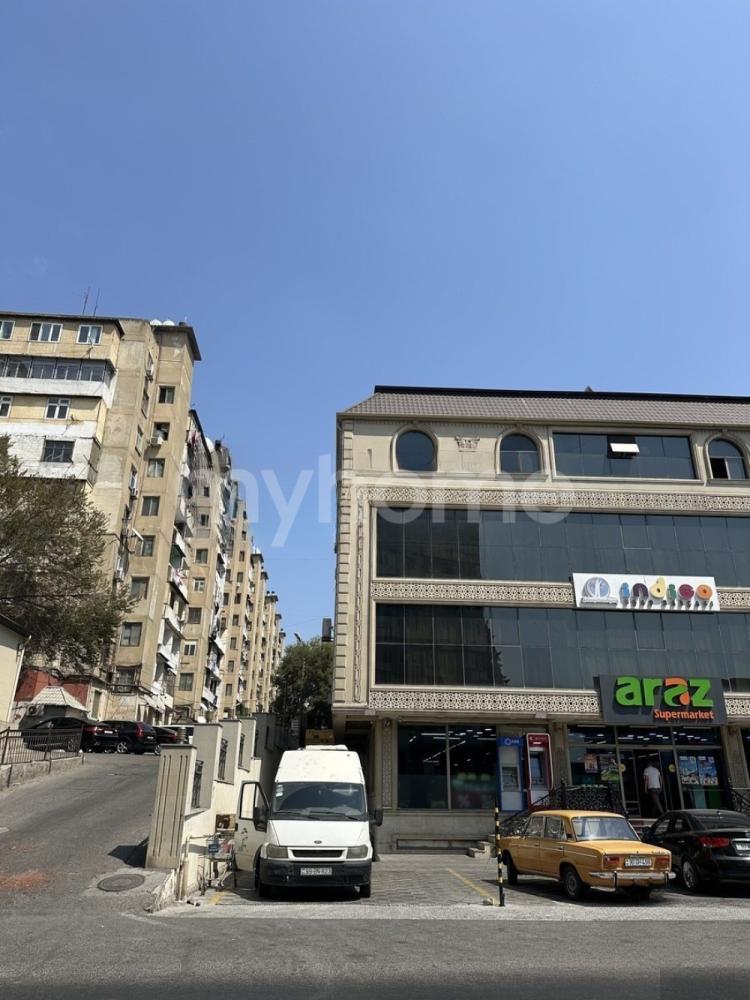 Əhmədli qəsəbəsi 65m² mənzil satılır