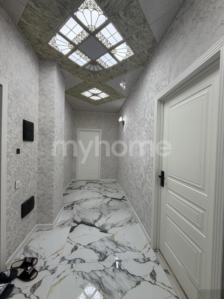 Masazır qəsəbəsi 82m² mənzil satılır