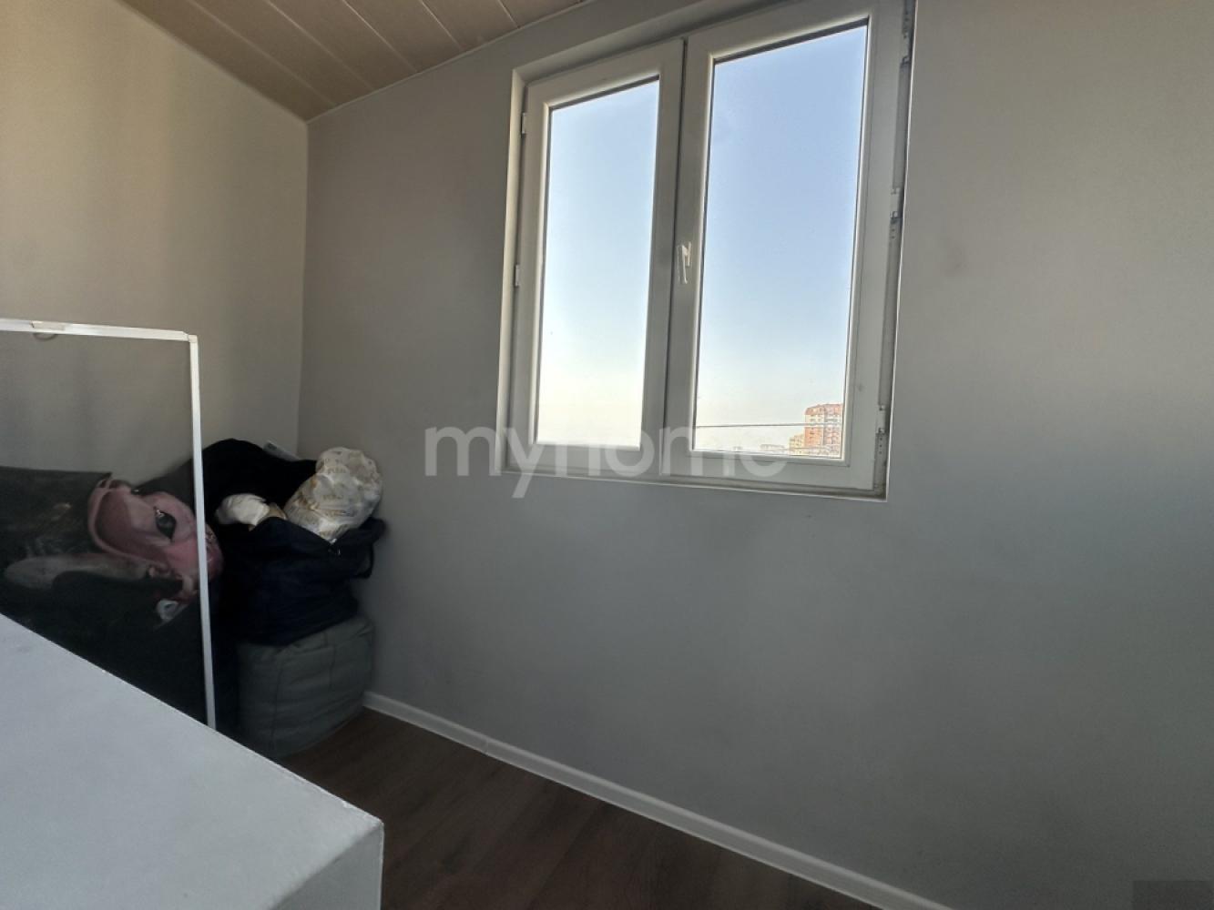Bakı şəhəri 65m² mənzil satılır