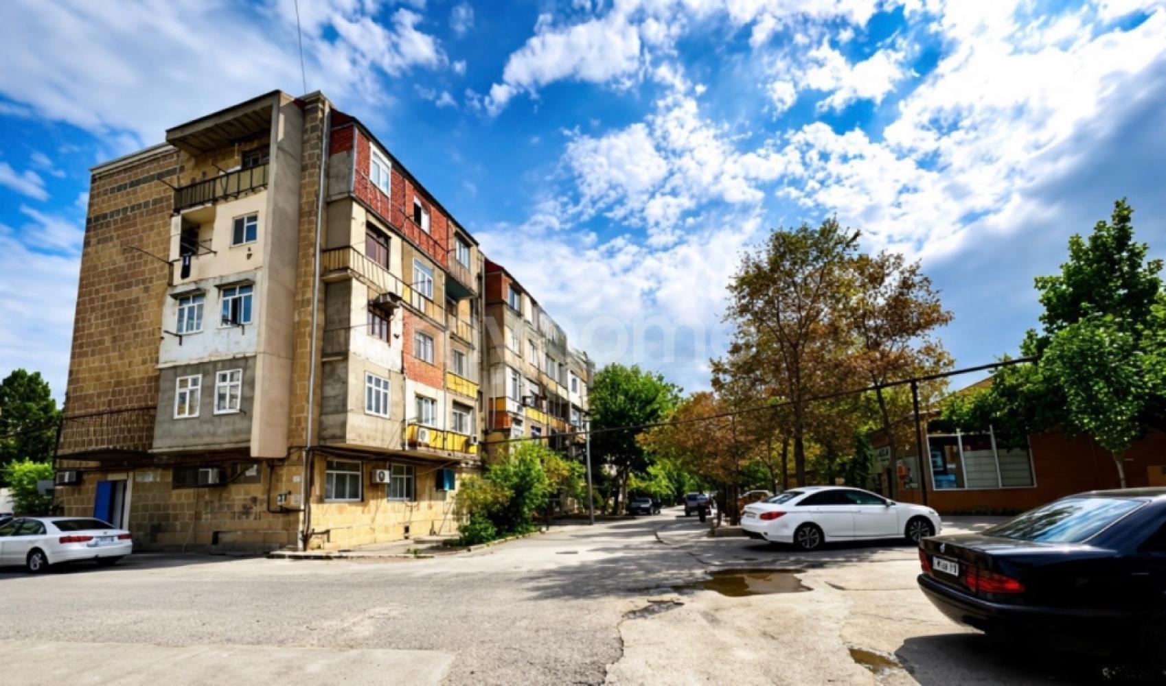 Sumqayıt şəhəri 16m² mənzil satılır
