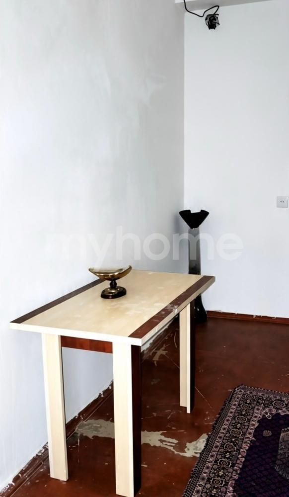 Sumqayıt şəhəri 16m² mənzil satılır