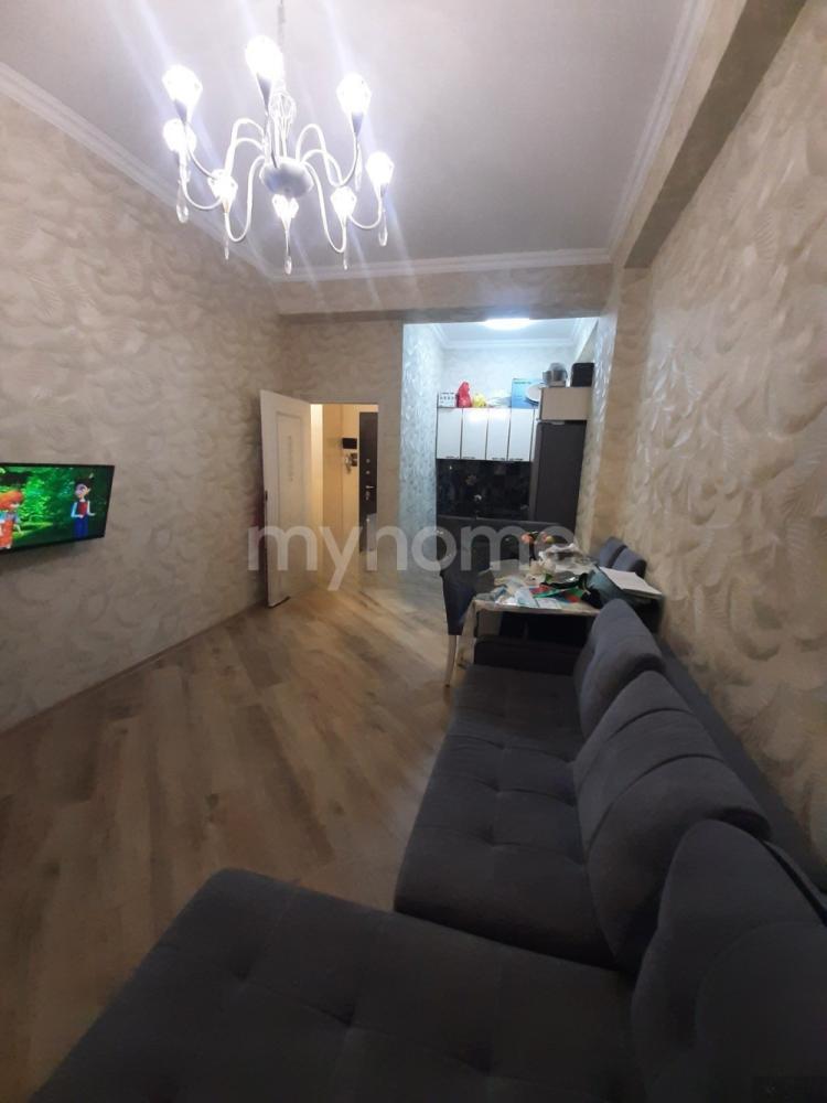 Bakı şəhəri 45m² mənzil kirayə verilir