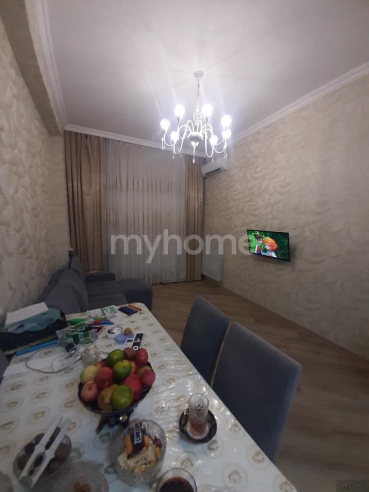 Bakı şəhəri 45m² mənzil kirayə verilir