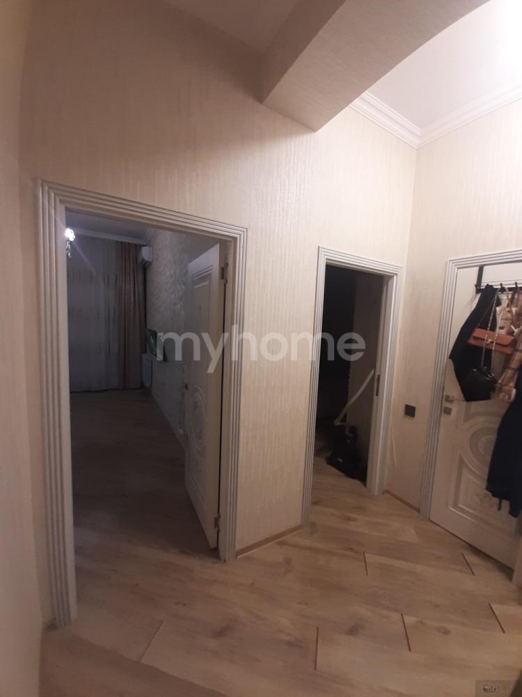 Bakı şəhəri 45m² mənzil kirayə verilir