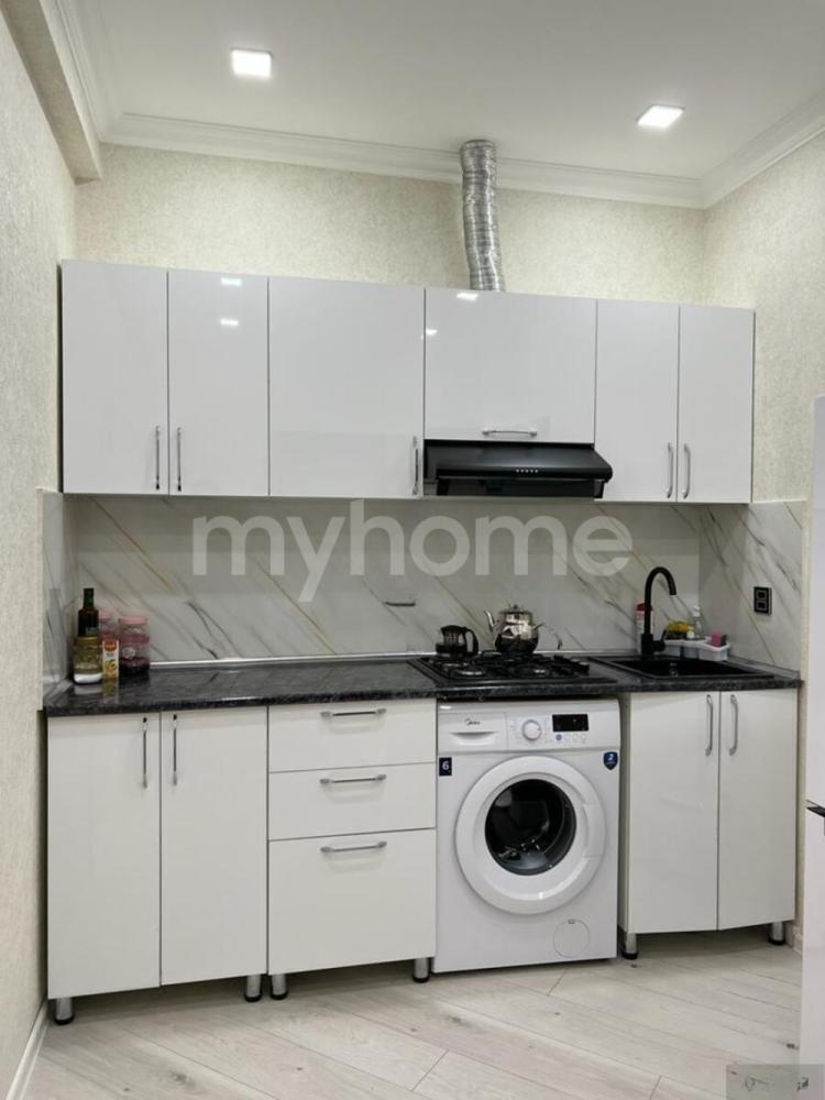 Bakı şəhəri 64m² mənzil kirayə verilir