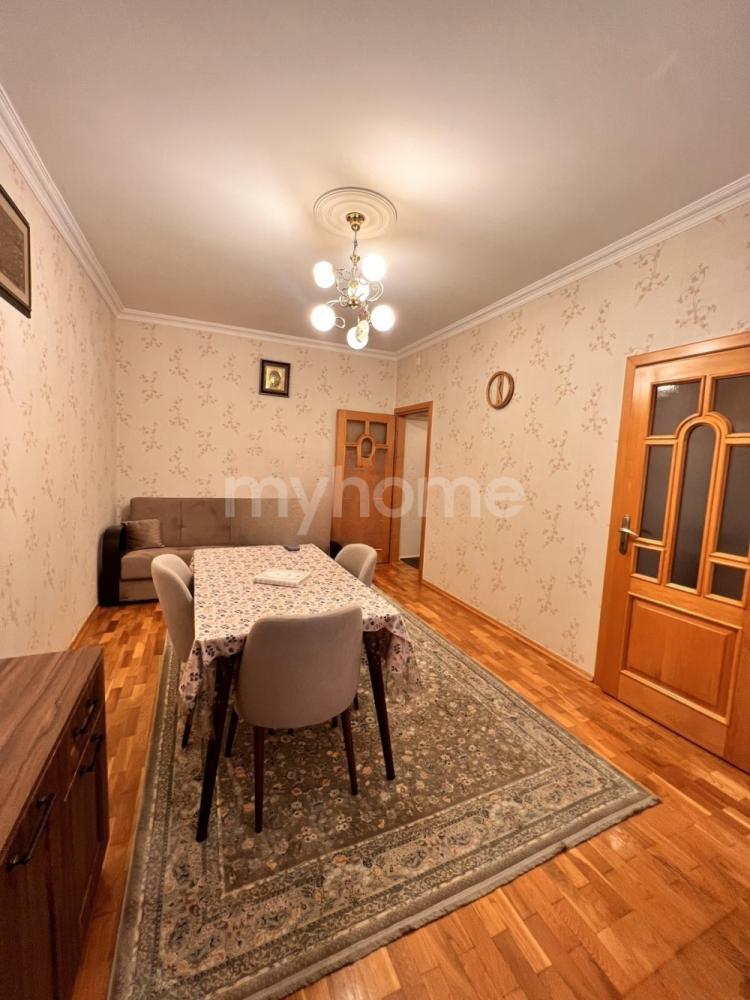 Bakı şəhəri 45m² mənzil satılır