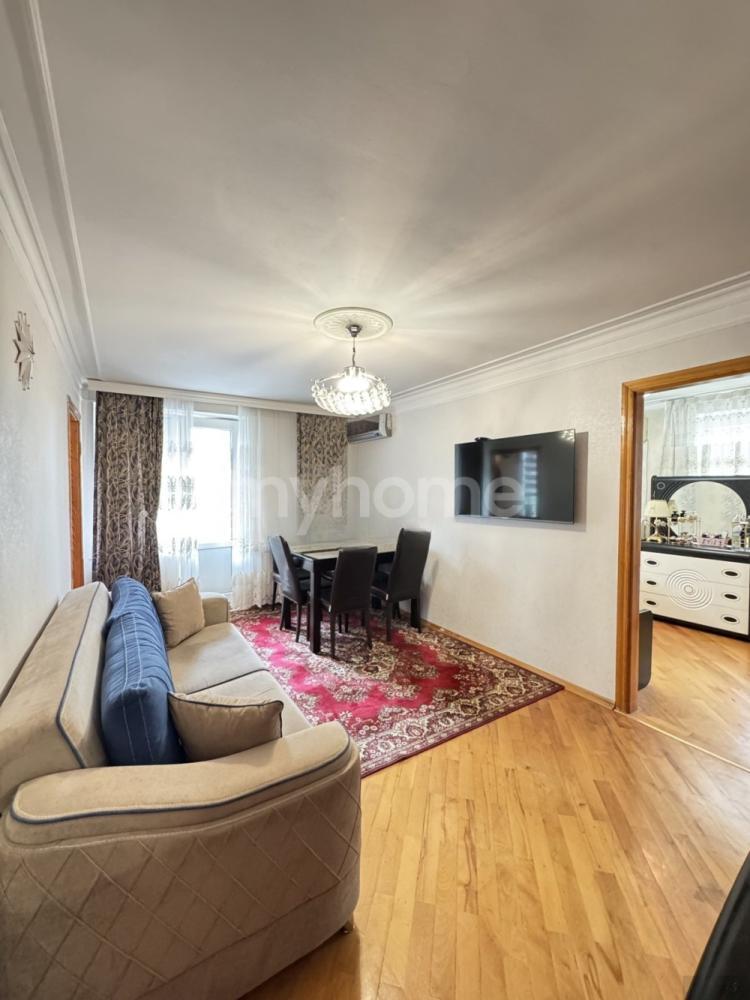 Bakı şəhəri 50m² mənzil satılır
