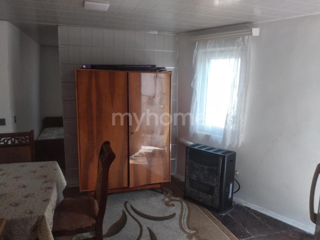 Bakı şəhəri 25m² mənzil kirayə verilir