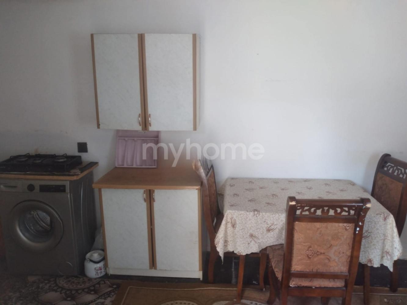 Bakı şəhəri 25m² mənzil kirayə verilir