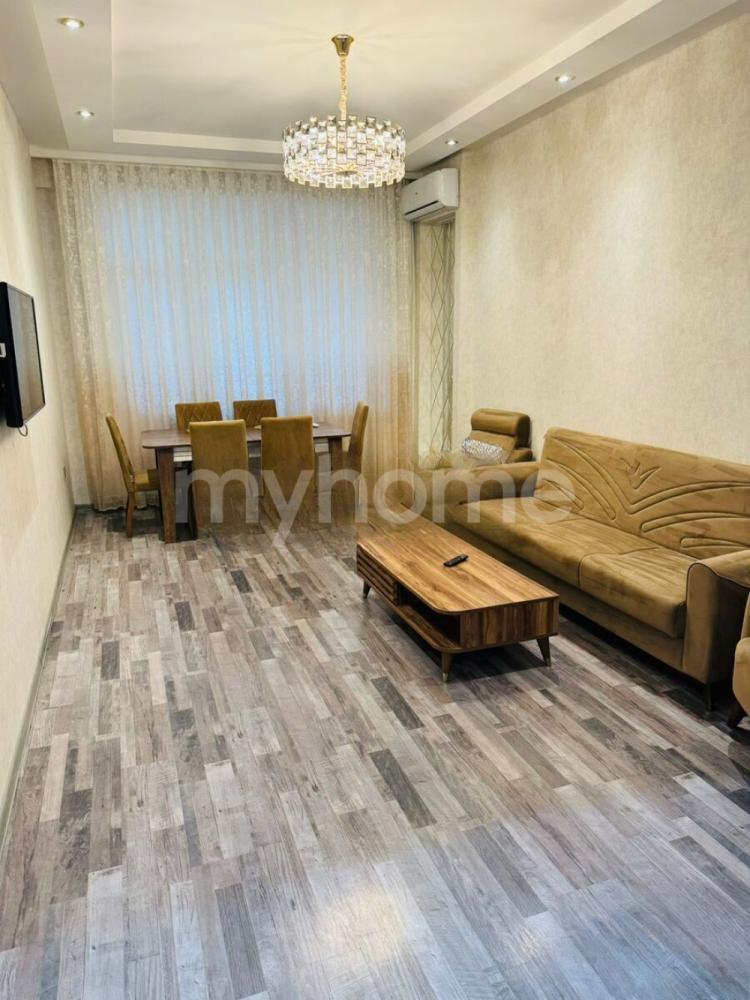 Xətai qəsəbəsi 100m² mənzil kirayə verilir