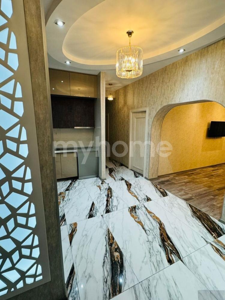 Xətai qəsəbəsi 100m² mənzil kirayə verilir