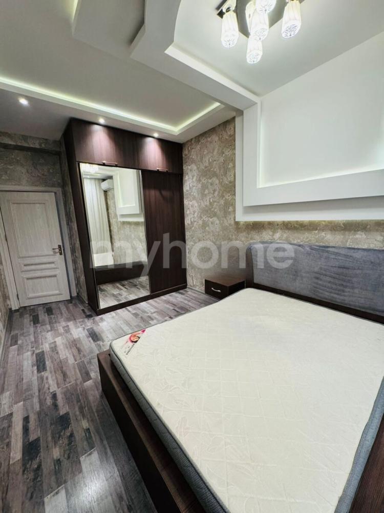 Xətai qəsəbəsi 100m² mənzil kirayə verilir