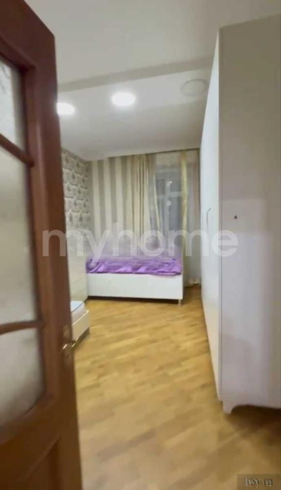 Bakı şəhəri 110m² mənzil kirayə verilir
