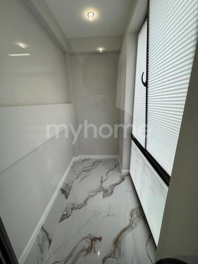 Ağ şəhər qəsəbəsi 115m² mənzil kirayə verilir