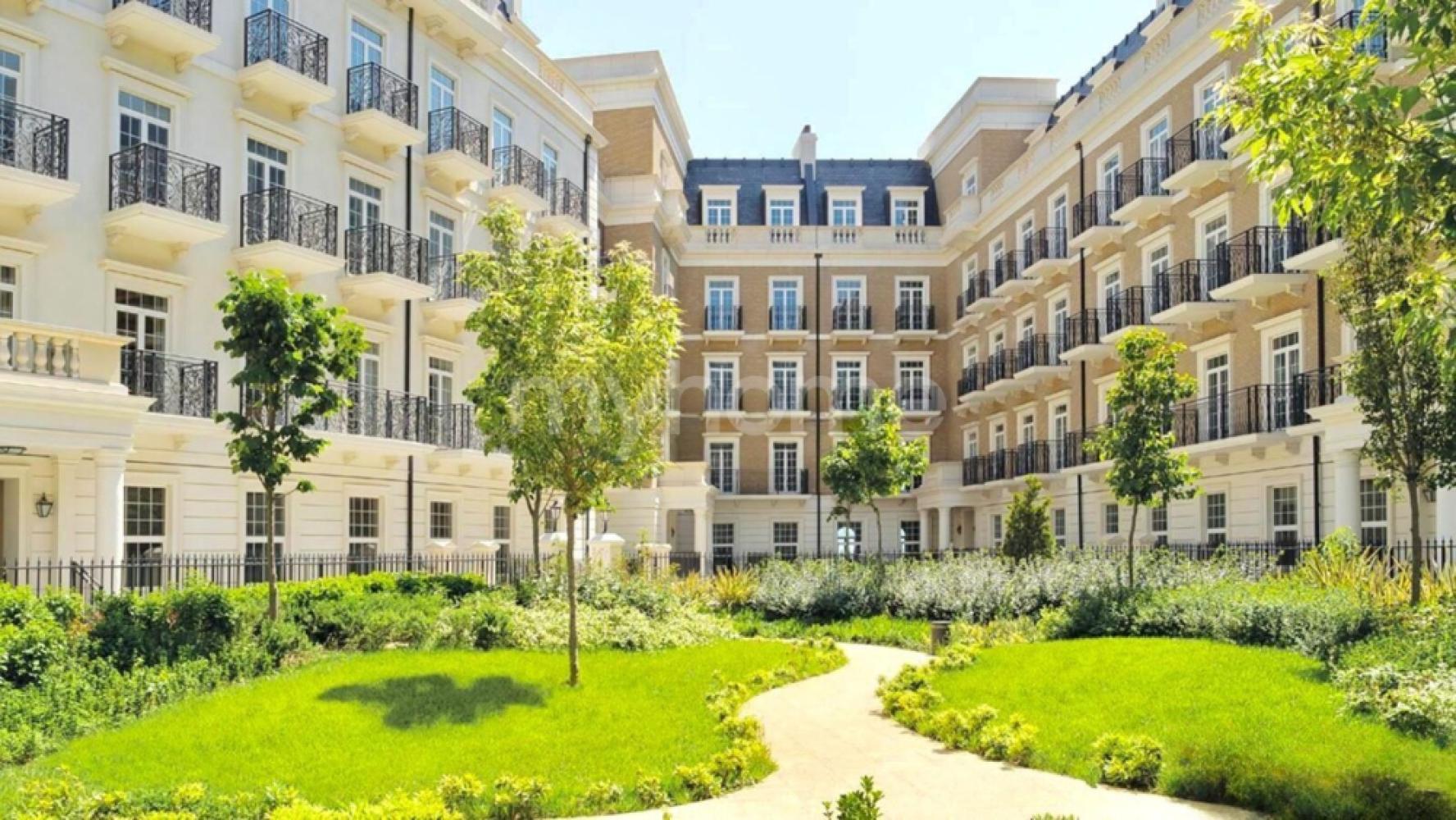 Ağ şəhər qəsəbəsi 104m² mənzil satılır