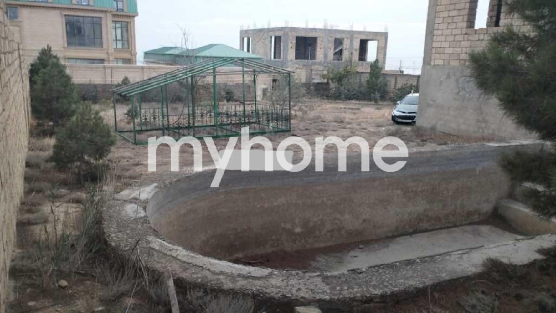 Badamdar qəsəbəsində 300m² həyət evi satılır Badamdar qəsəbəsində 300m² həyət evi satılır