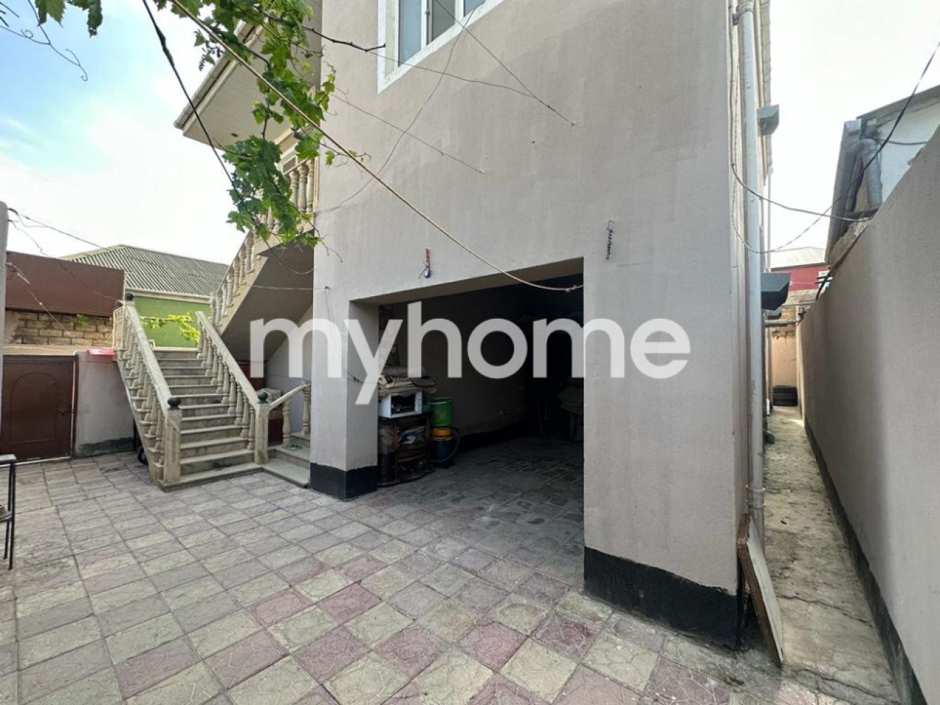 Binəqədi qəsəbəsi 250m² həyət evi satılır