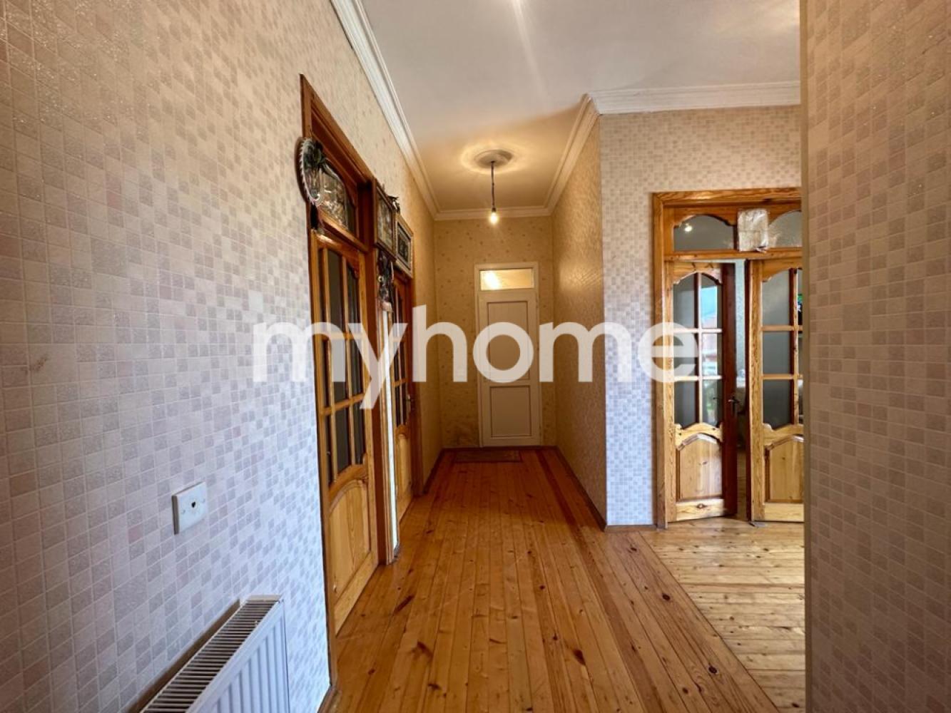 Binəqədi qəsəbəsində 250m² həyət evi satılır Binəqədi qəsəbəsində 250m² həyət evi satılır