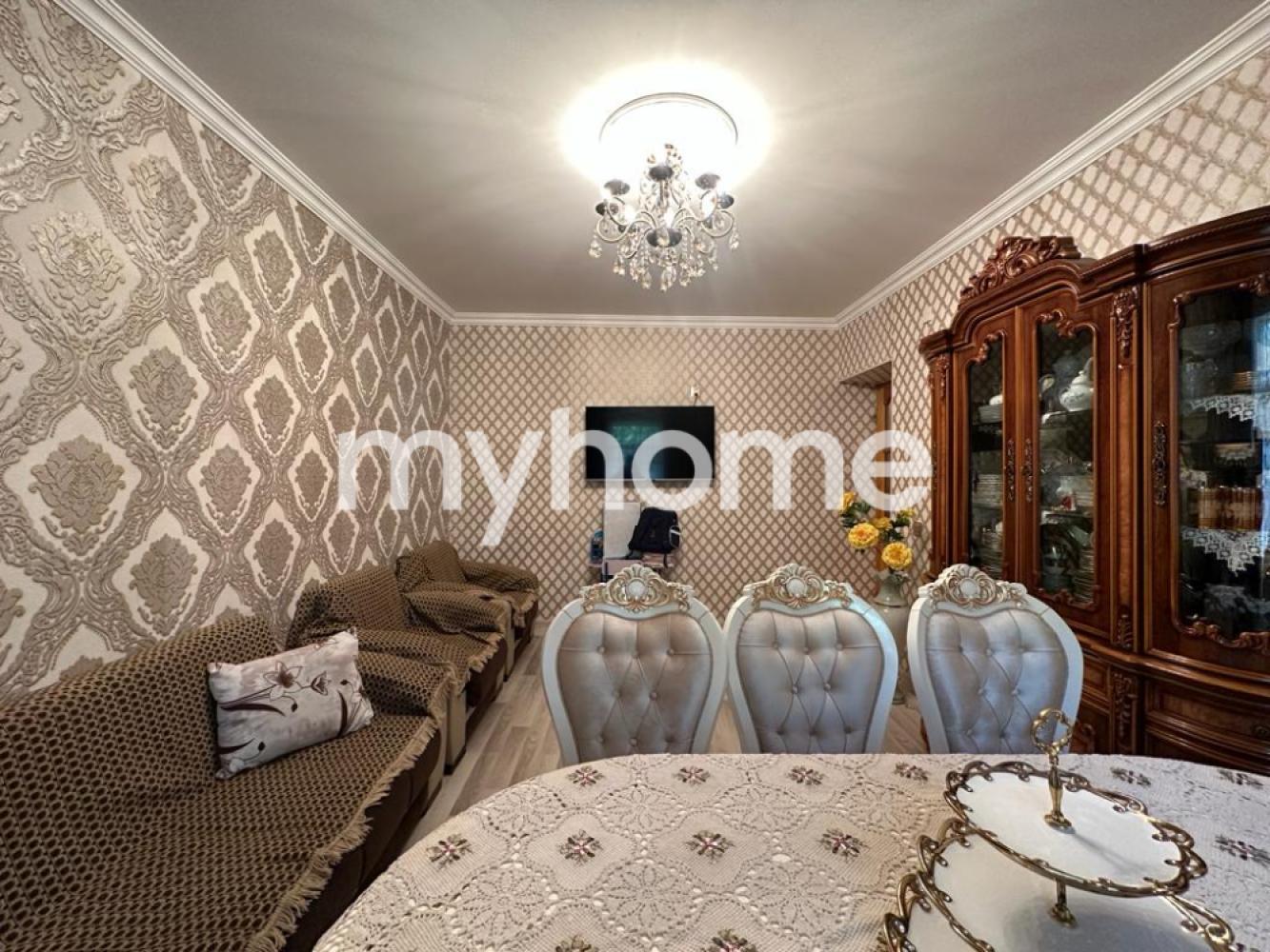 Binəqədi qəsəbəsində 250m² həyət evi satılır Binəqədi qəsəbəsində 250m² həyət evi satılır