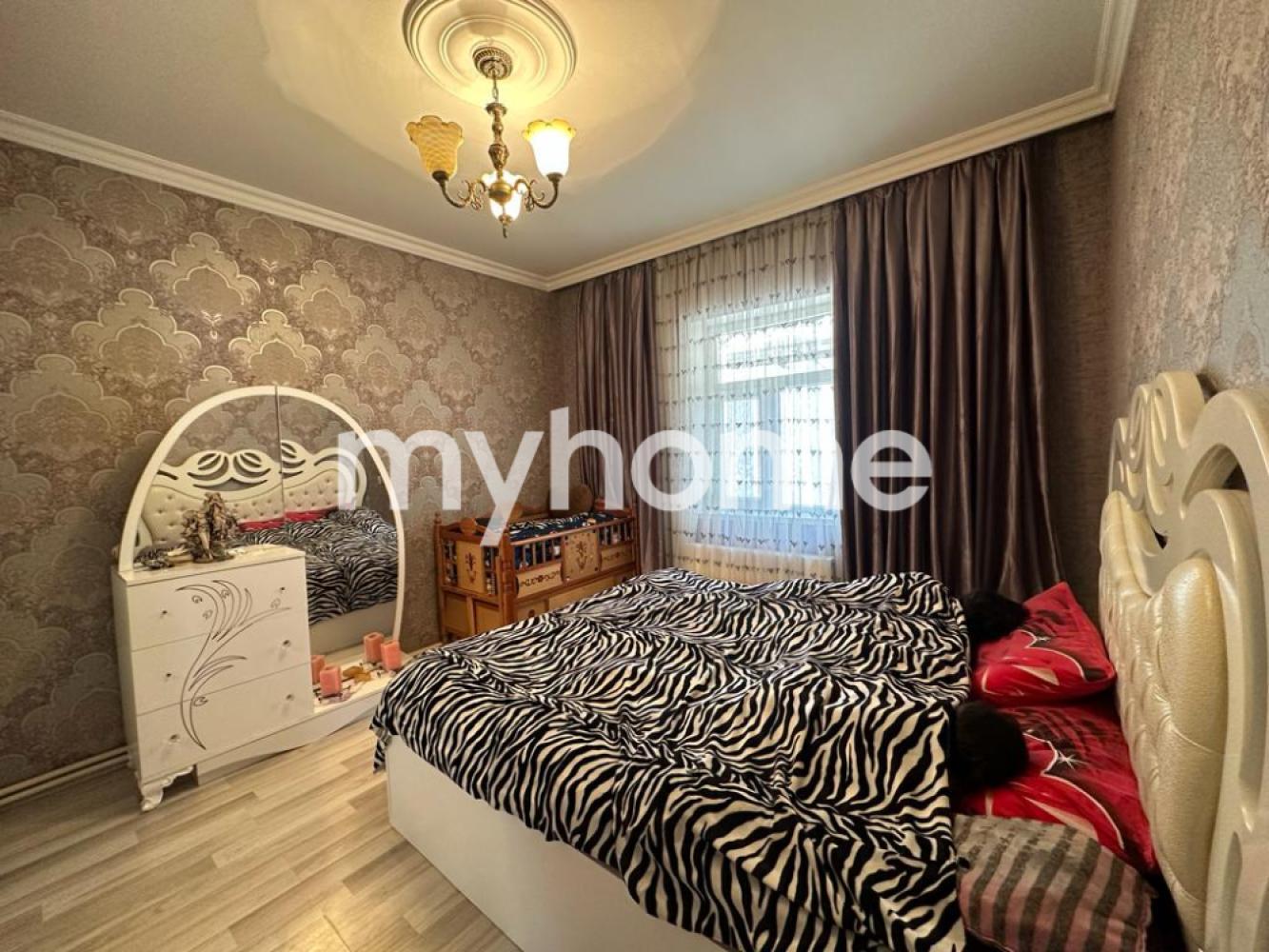 Binəqədi qəsəbəsində 250m² həyət evi satılır Binəqədi qəsəbəsində 250m² həyət evi satılır