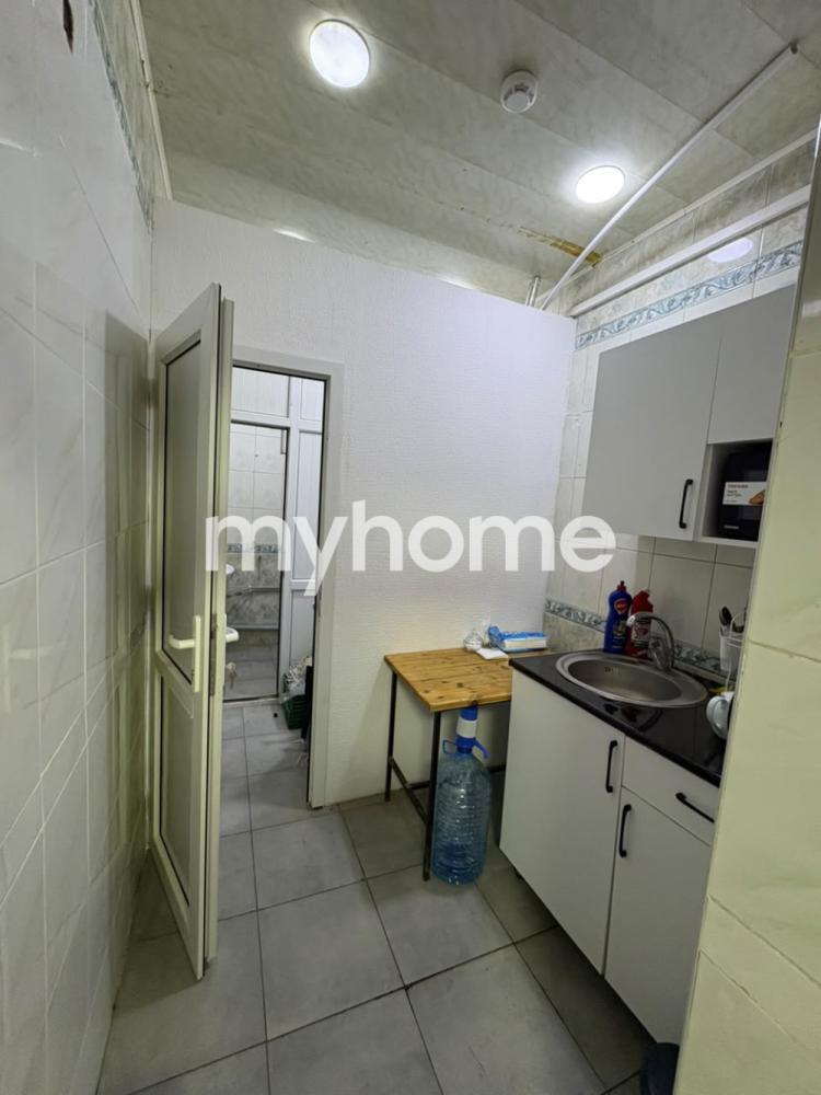 Badamdar qəsəbəsində 180m² obyekt satılır Badamdar qəsəbəsində 180m² obyekt satılır