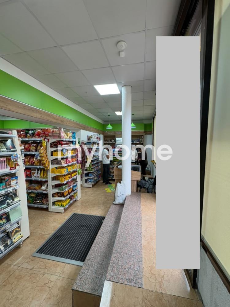 Badamdar qəsəbəsində 180m² obyekt satılır Badamdar qəsəbəsində 180m² obyekt satılır