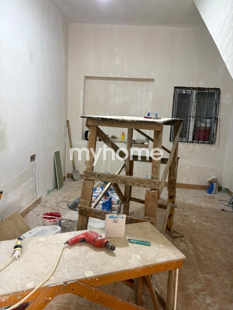 Badamdar qəsəbəsində 180m² obyekt satılır Badamdar qəsəbəsində 180m² obyekt satılır
