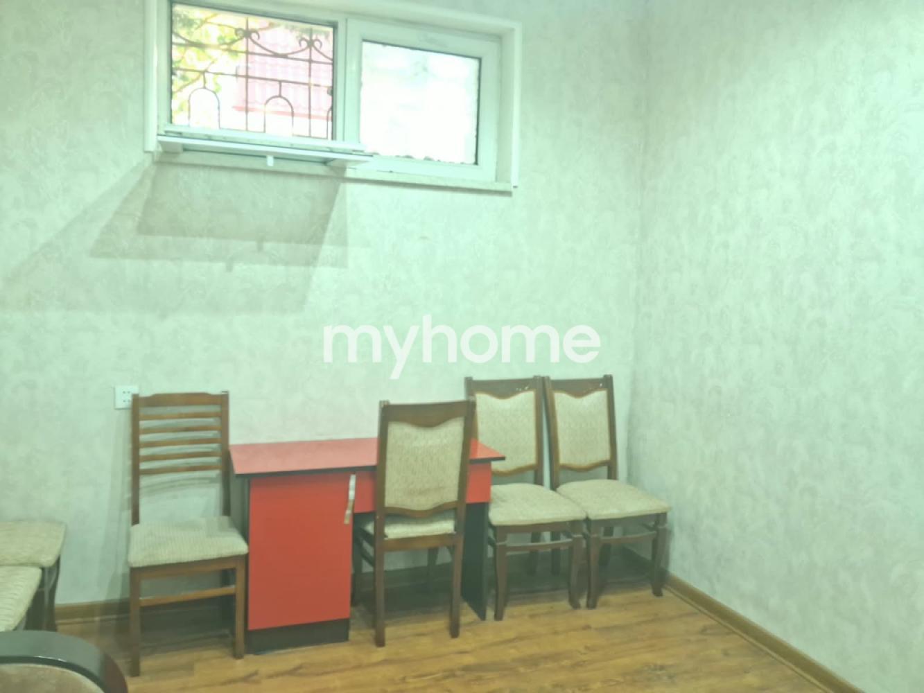 Bakıxanov qəsəbəsində 120m² həyət evi kirayə verilir Bakıxanov qəsəbəsində 120m² həyət evi kirayə verilir