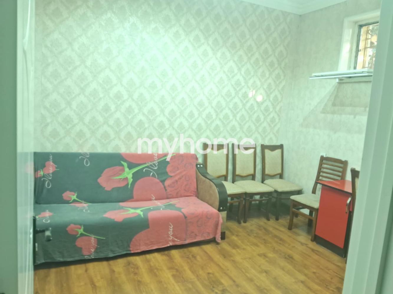 Bakıxanov qəsəbəsində 120m² həyət evi kirayə verilir Bakıxanov qəsəbəsində 120m² həyət evi kirayə verilir