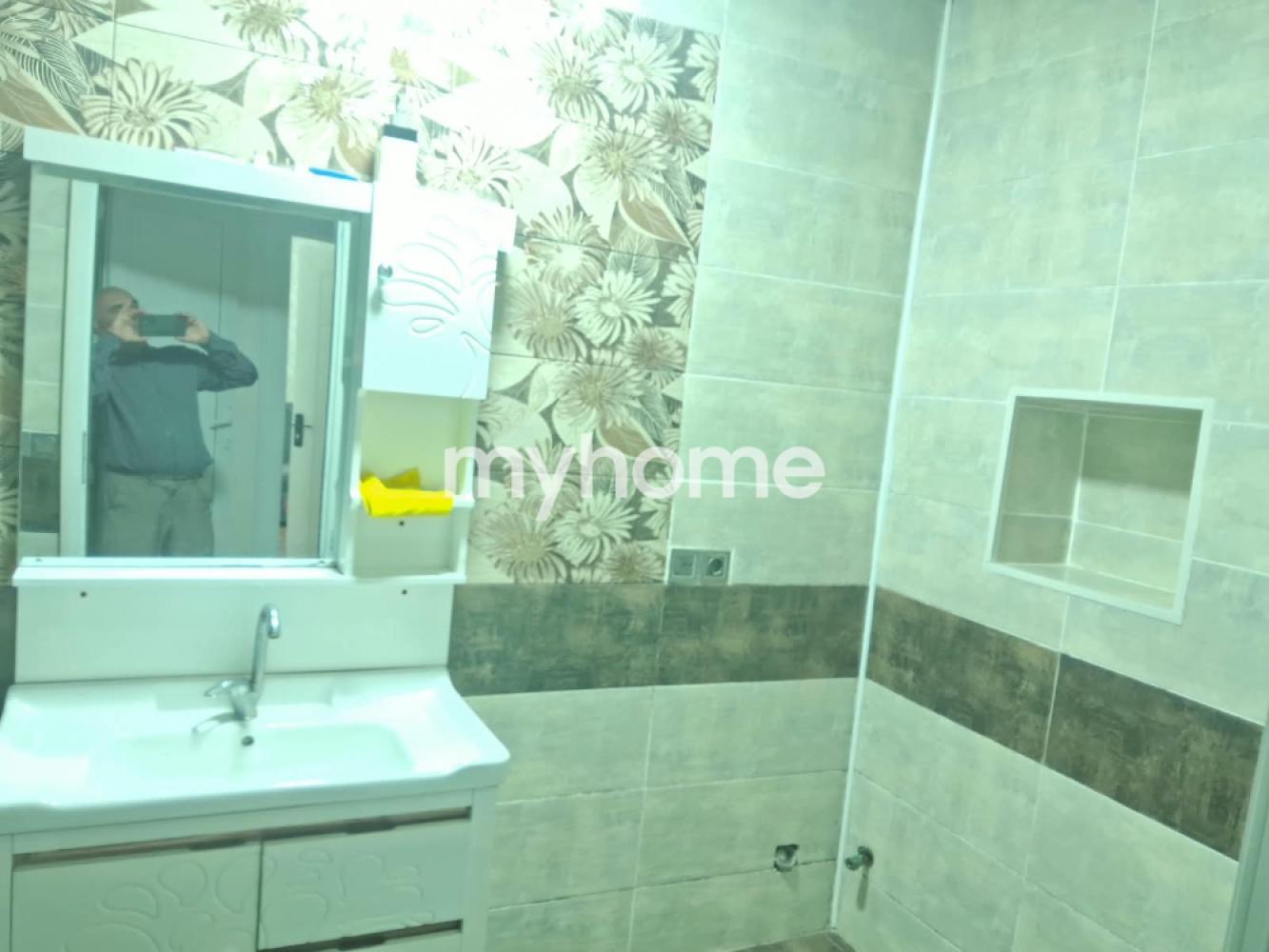 Bakıxanov qəsəbəsində 120m² həyət evi kirayə verilir Bakıxanov qəsəbəsində 120m² həyət evi kirayə verilir
