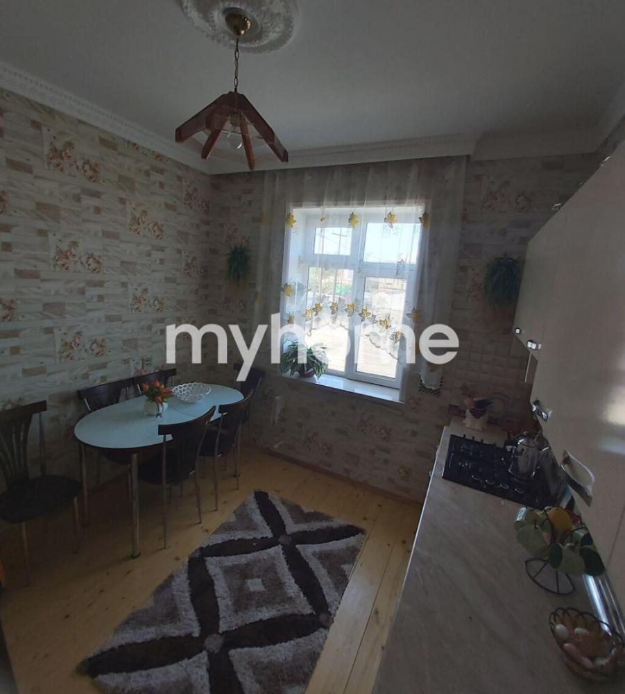 Binəqədi qəsəbəsində 160m² həyət evi satılır Binəqədi qəsəbəsində 160m² həyət evi satılır