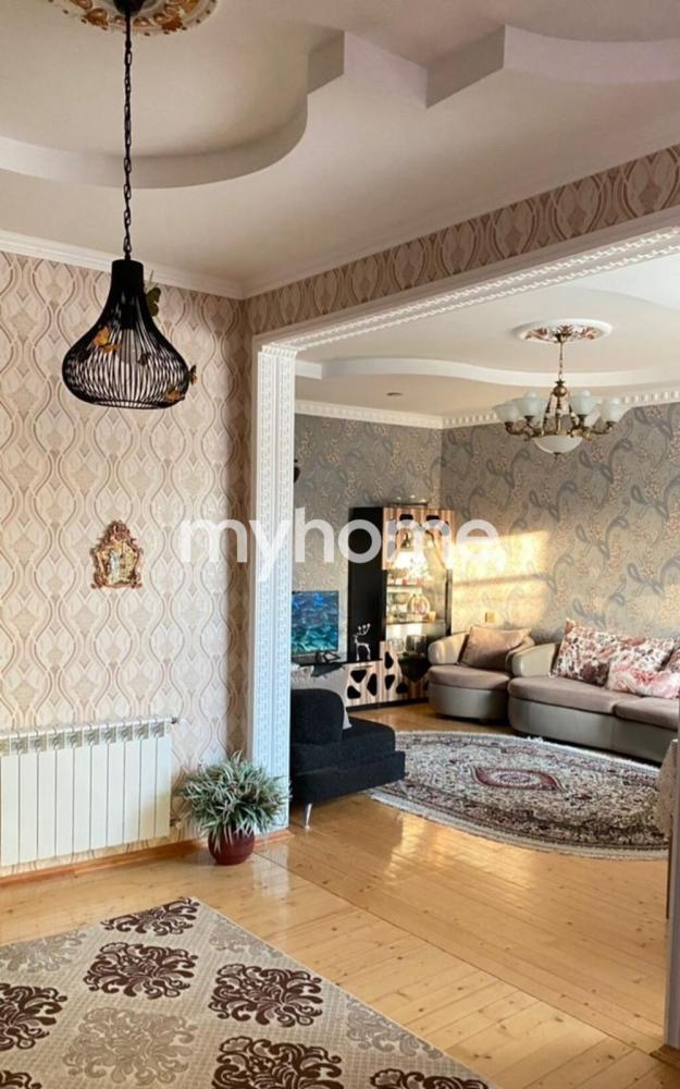Binəqədi qəsəbəsi 160m² həyət evi satılır