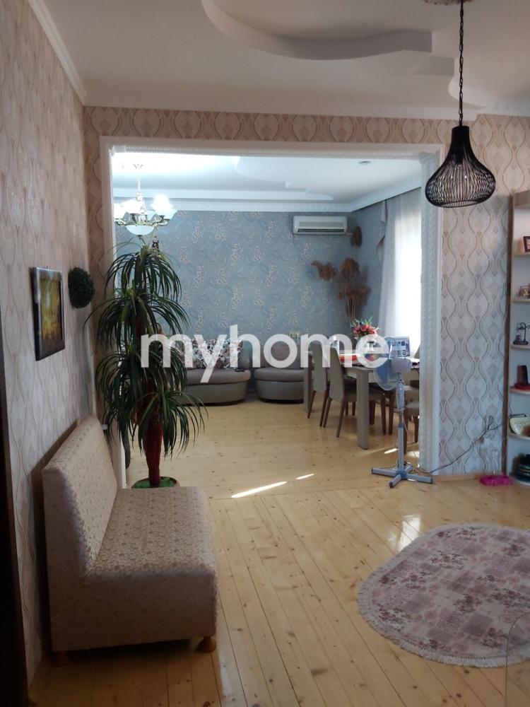 Binəqədi qəsəbəsində 160m² həyət evi satılır Binəqədi qəsəbəsində 160m² həyət evi satılır