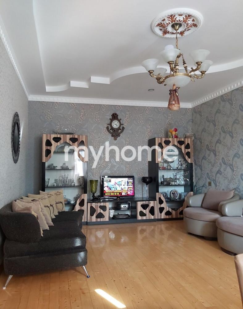 Binəqədi qəsəbəsi 160m² həyət evi satılır