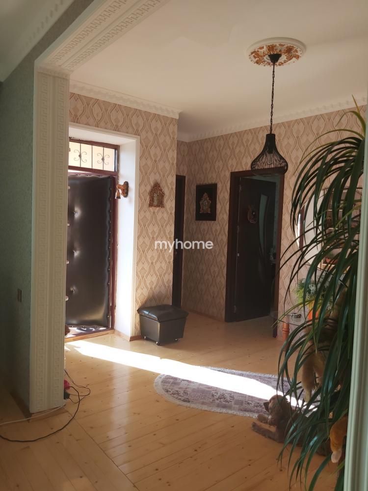 Binəqədi qəsəbəsində 160m² həyət evi satılır Binəqədi qəsəbəsində 160m² həyət evi satılır