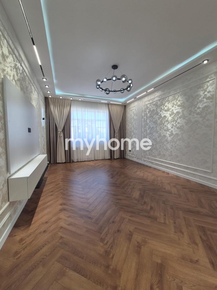 Yeni Yasamal qəsəbəsi 120m² mənzil satılır
