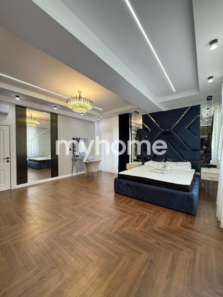 Bayıl qəsəbəsində 220m² mənzil satılır Bayıl qəsəbəsində 220m² mənzil satılır
