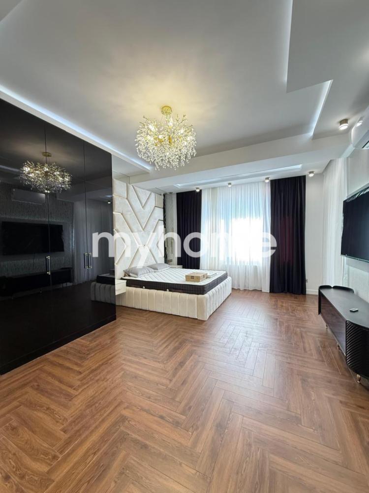 Bayıl qəsəbəsində 220m² mənzil satılır Bayıl qəsəbəsində 220m² mənzil satılır