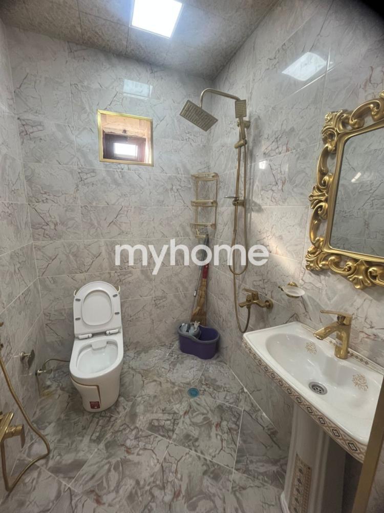 Buzovna qəsəbəsində 100m² həyət evi satılır Buzovna qəsəbəsində 100m² həyət evi satılır