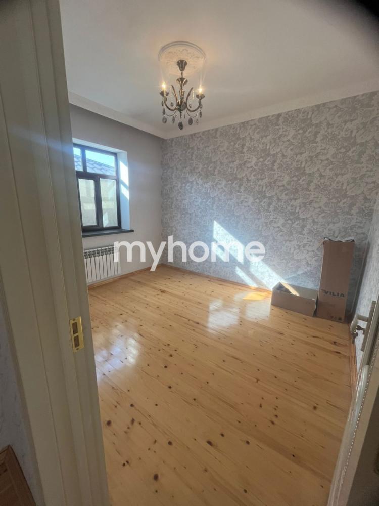 Buzovna qəsəbəsi 100m² həyət evi satılır