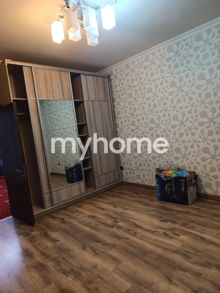 Məmmədli qəsəbəsi 80m² mənzil satılır
