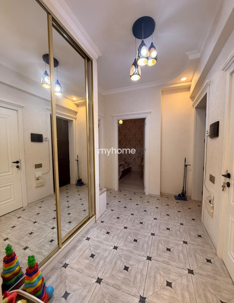 Əhmədli qəsəbəsində 76m² mənzil satılır Əhmədli qəsəbəsində 76m² mənzil satılır