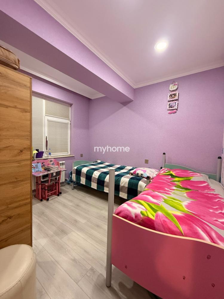 Əhmədli qəsəbəsində 76m² mənzil satılır Əhmədli qəsəbəsində 76m² mənzil satılır